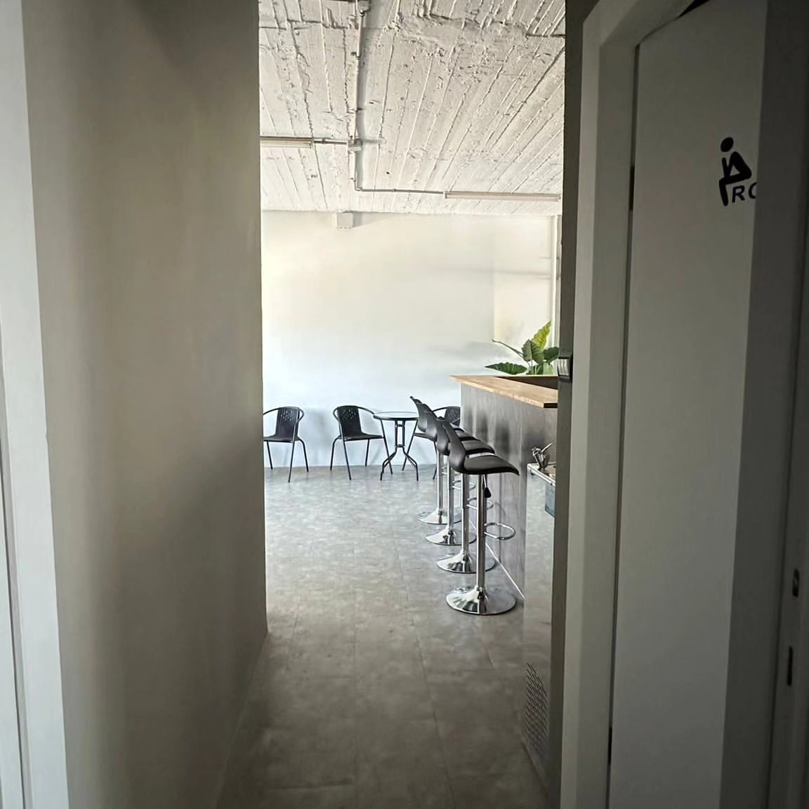 KK Dance Gallery studio