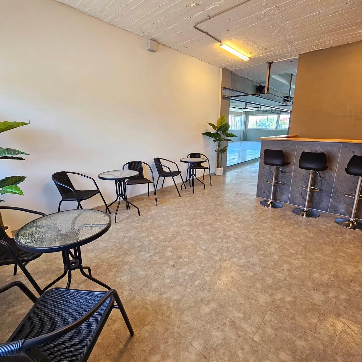 KK Dance Gallery studio
